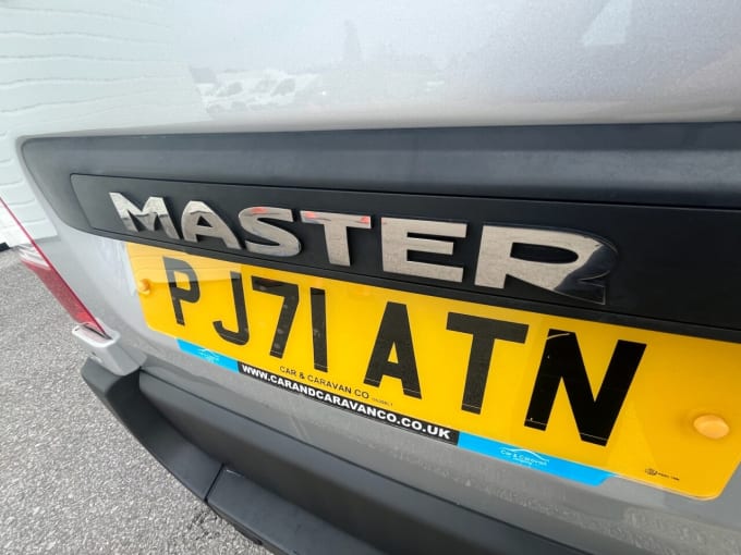 2025 Renault Master