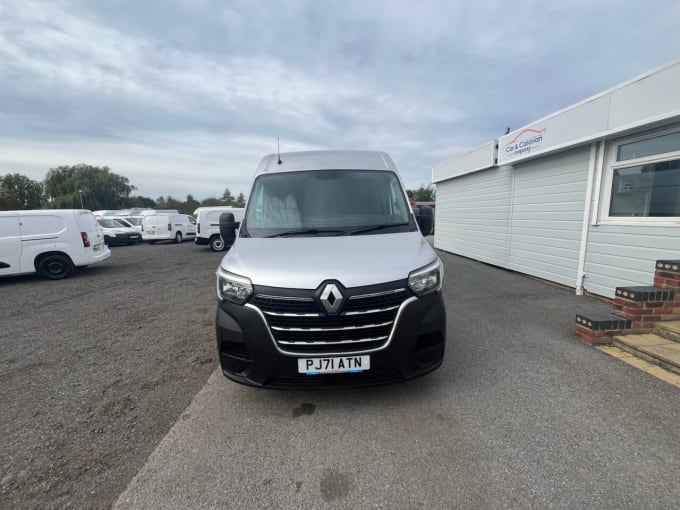 2025 Renault Master