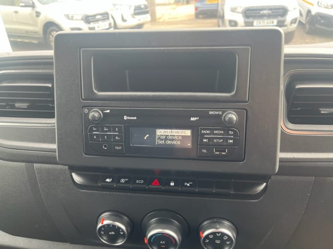 2025 Renault Master