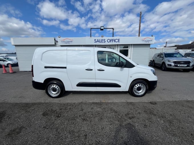 2025 Vauxhall Combo