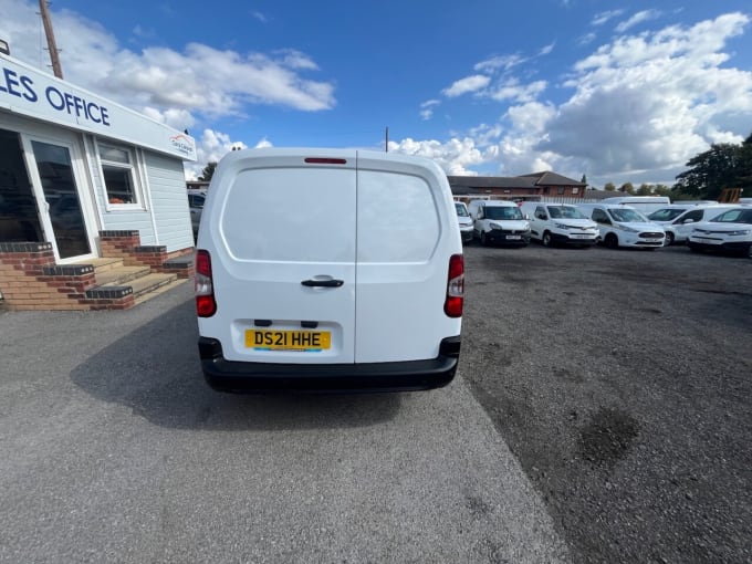 2025 Vauxhall Combo