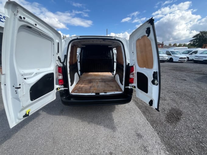 2025 Vauxhall Combo