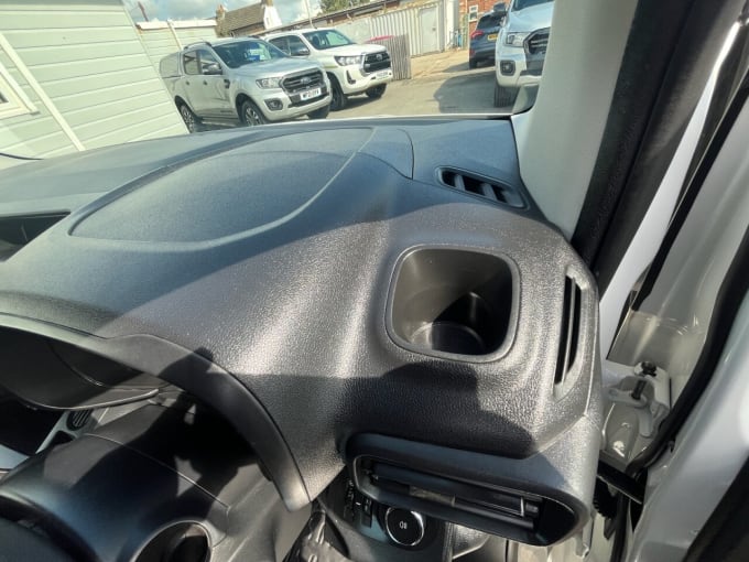 2025 Vauxhall Combo