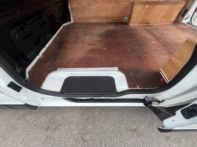 2025 Renault Trafic