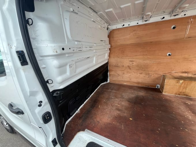 2025 Renault Trafic