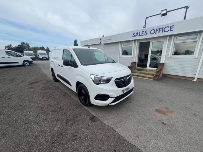 2025 Vauxhall Combo