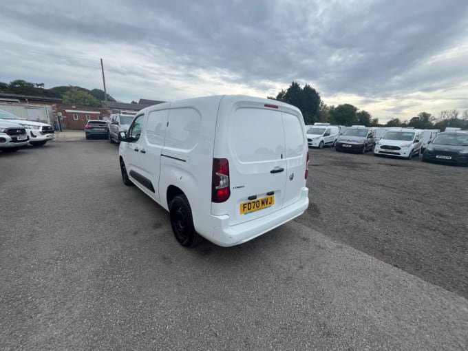 2025 Vauxhall Combo
