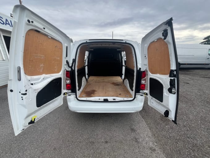 2025 Vauxhall Combo