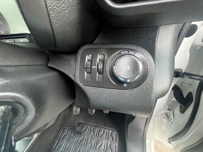 2025 Vauxhall Combo