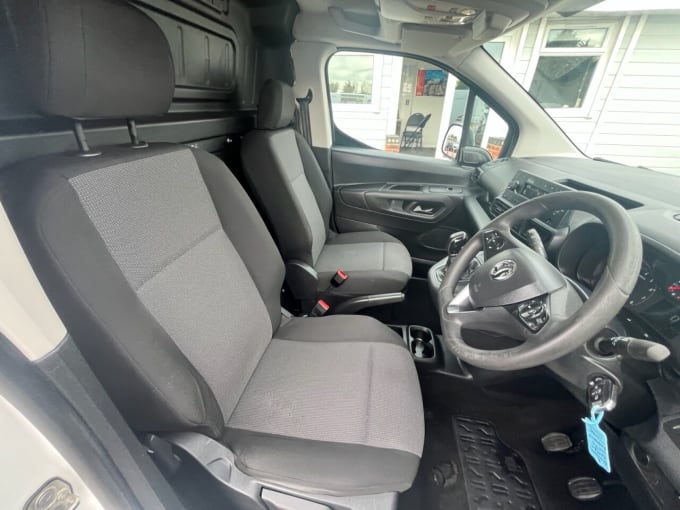 2025 Vauxhall Combo