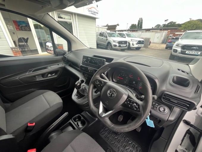2025 Vauxhall Combo