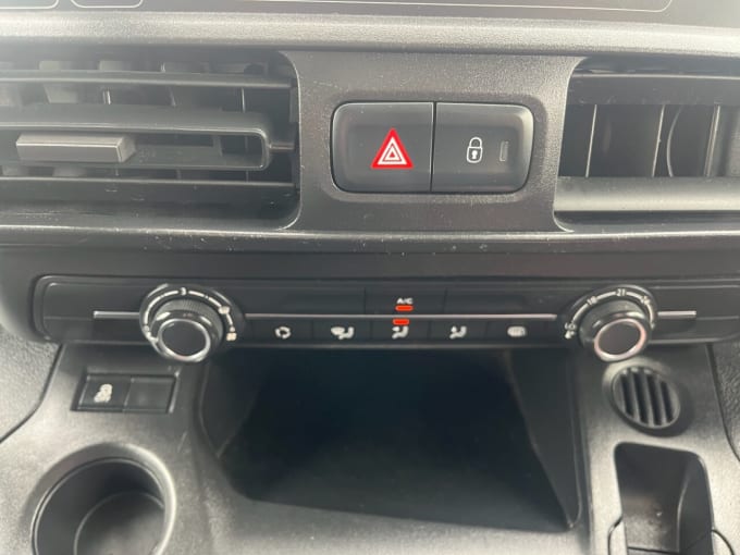 2025 Vauxhall Combo