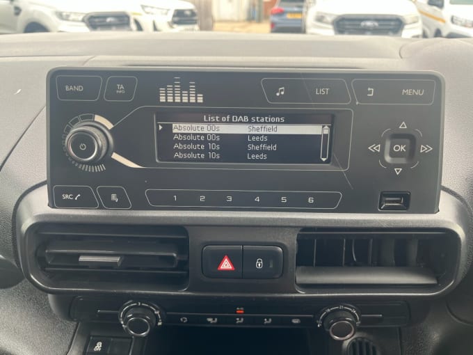 2025 Vauxhall Combo