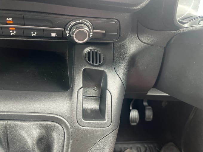 2025 Vauxhall Combo