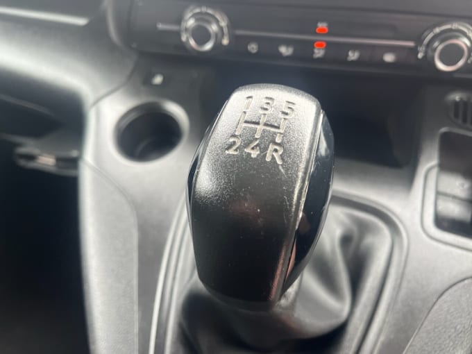2025 Vauxhall Combo