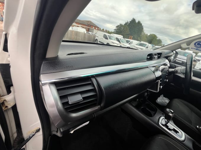 2025 Toyota Hi-lux