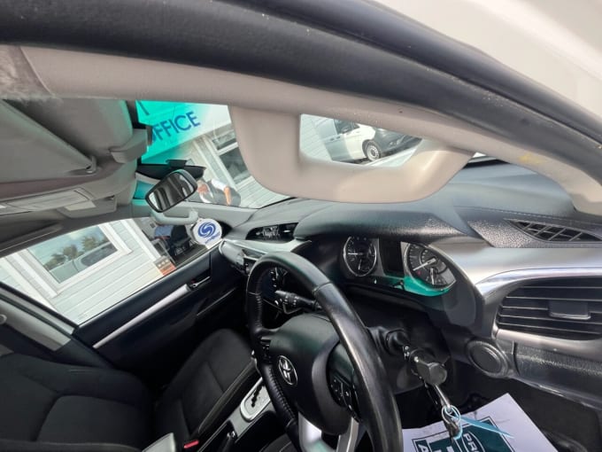 2025 Toyota Hi-lux