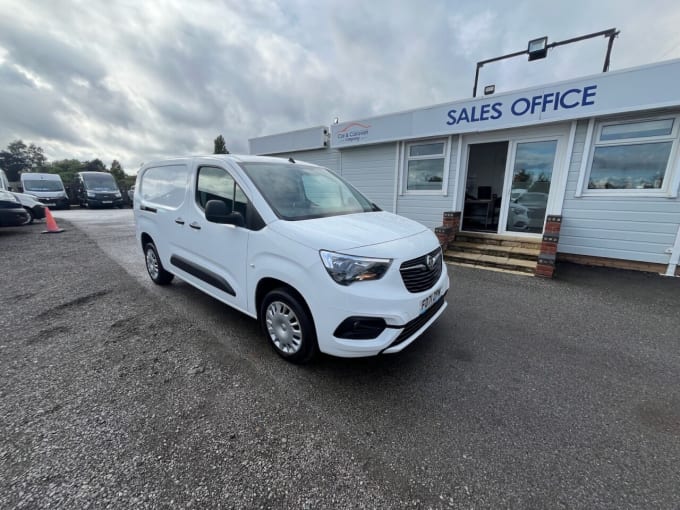 2025 Vauxhall Combo
