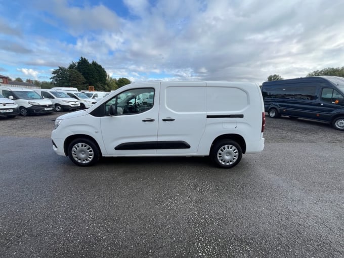 2025 Vauxhall Combo