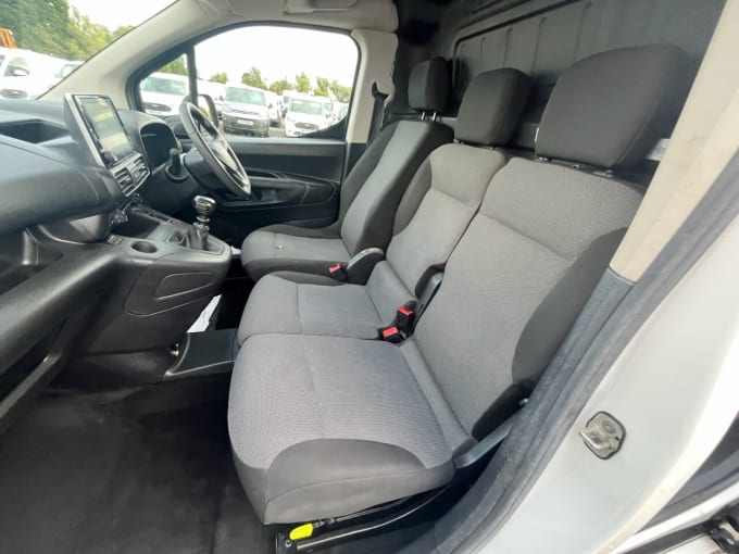 2025 Vauxhall Combo