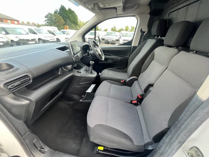 2025 Vauxhall Combo