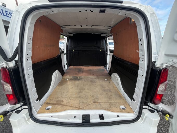 2025 Vauxhall Combo