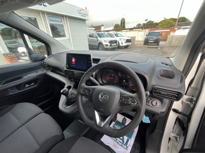 2025 Vauxhall Combo