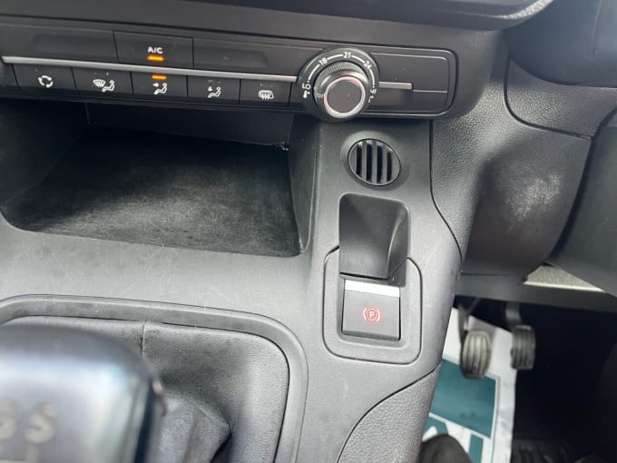 2025 Vauxhall Combo