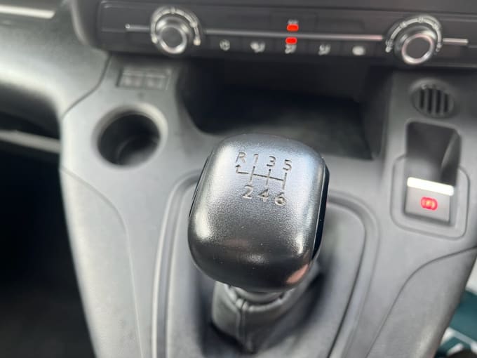 2025 Vauxhall Combo
