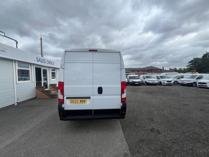 2025 Vauxhall Movano