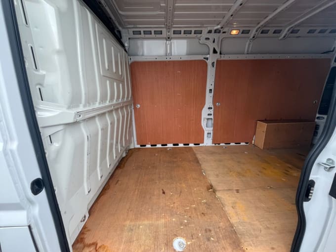 2025 Vauxhall Movano