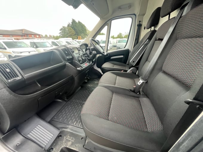 2025 Vauxhall Movano