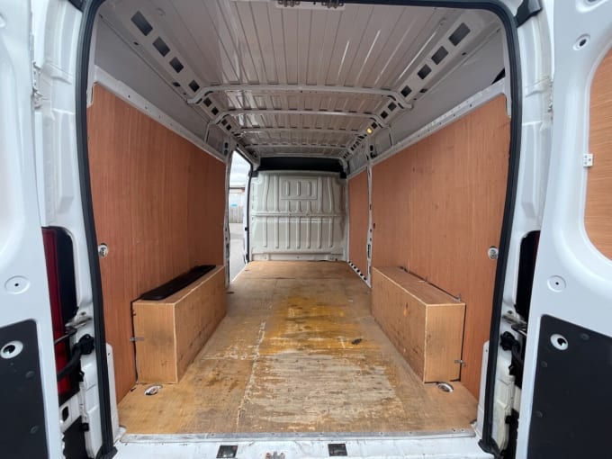2025 Vauxhall Movano