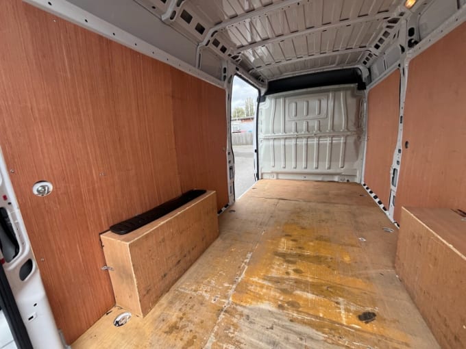 2025 Vauxhall Movano
