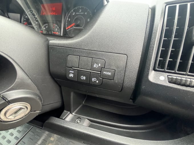 2025 Vauxhall Movano