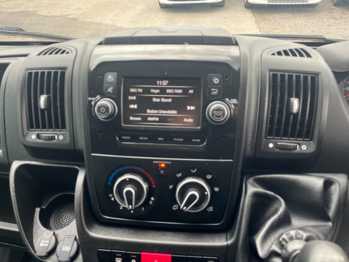 2025 Vauxhall Movano
