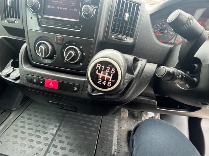 2025 Vauxhall Movano
