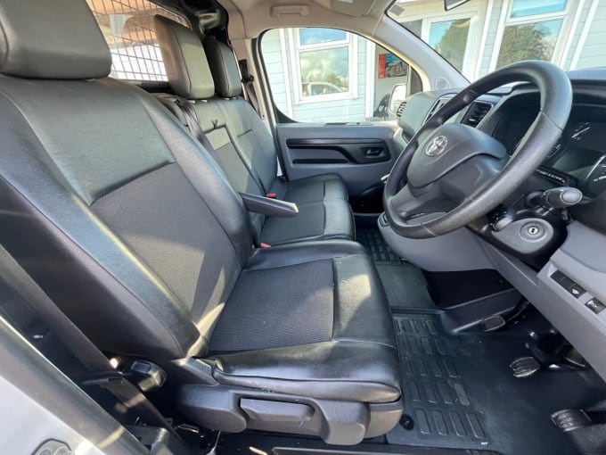 2025 Toyota Proace