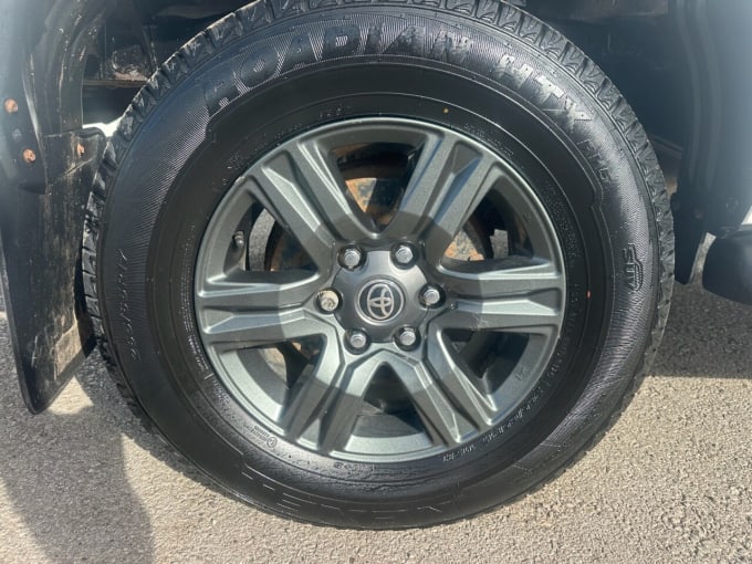 2025 Toyota Hi-lux