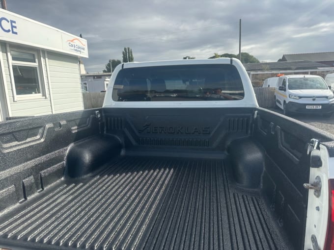 2025 Toyota Hi-lux