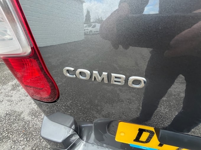 2025 Vauxhall Combo