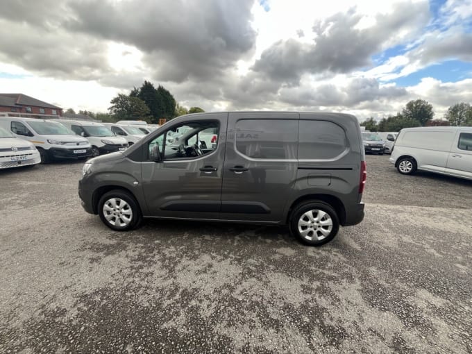 2025 Vauxhall Combo