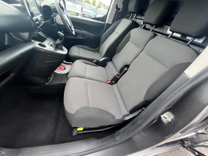 2025 Vauxhall Combo