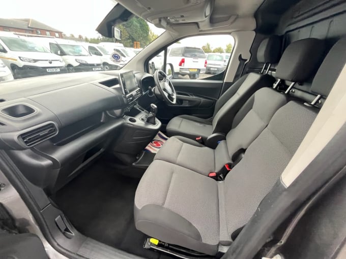 2025 Vauxhall Combo