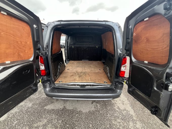 2025 Vauxhall Combo