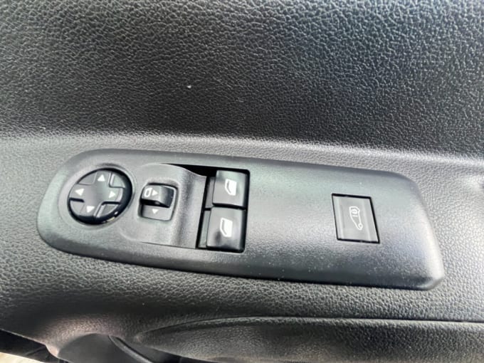 2025 Vauxhall Combo