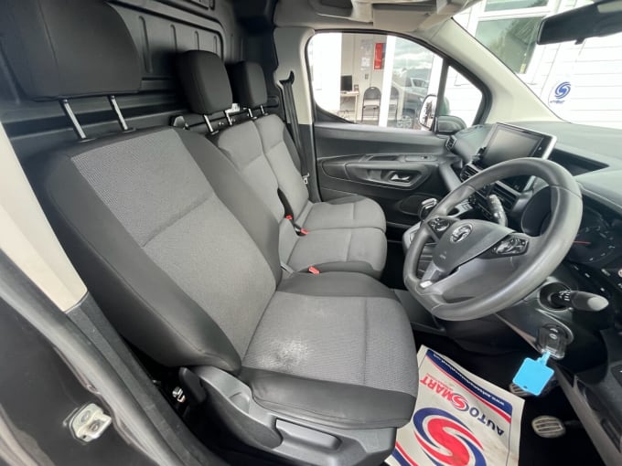 2025 Vauxhall Combo