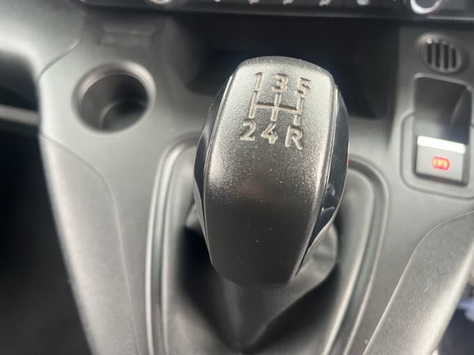 2025 Vauxhall Combo