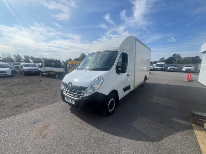 2025 Renault Master