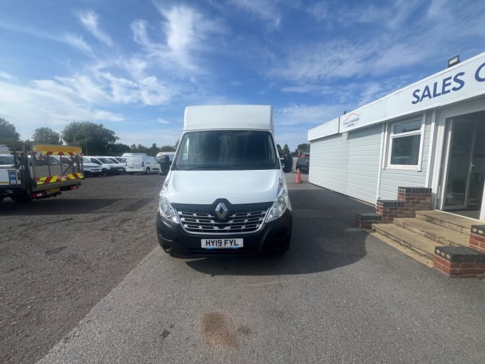 2025 Renault Master